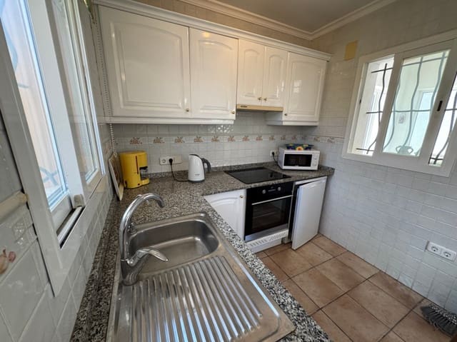 2 bedroom Villa for sale in Benitachell / Benitatxell with pool - € 299,000 (Ref: 8939020)