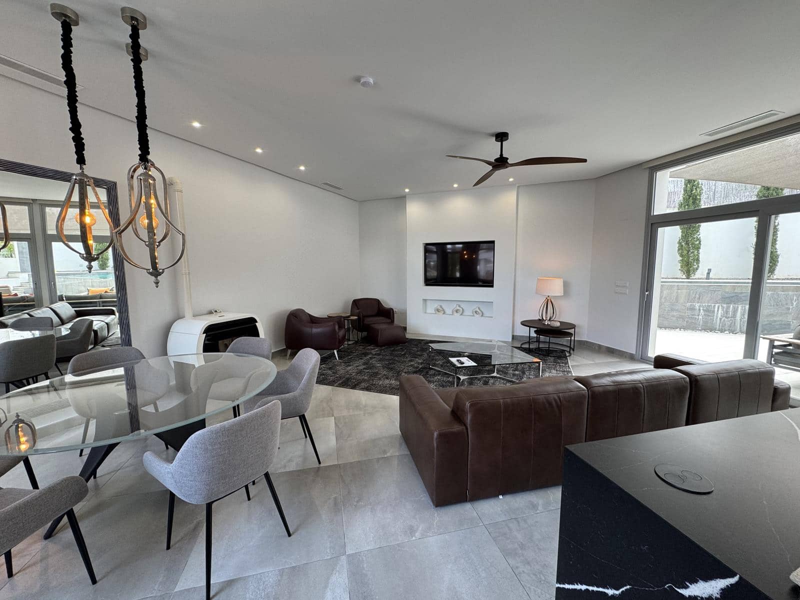 Villa/Maison de 4 chambres à louer à Moraira avec piscine garage - 3 900 € (Ref: 9000998)