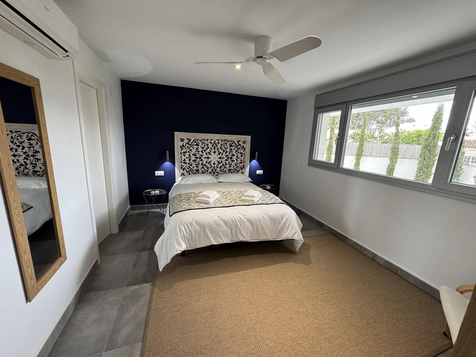 Villa/Maison de 4 chambres à louer à Moraira avec piscine garage - 3 900 € (Ref: 9000998)