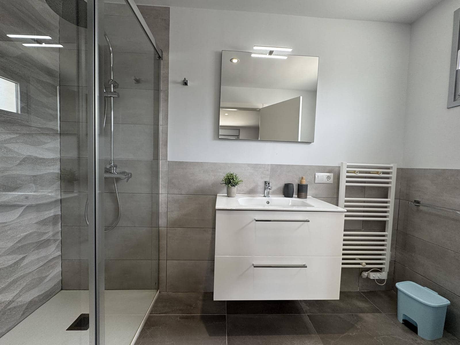 Villa/Maison de 4 chambres à louer à Moraira avec piscine garage - 3 900 € (Ref: 9000998)