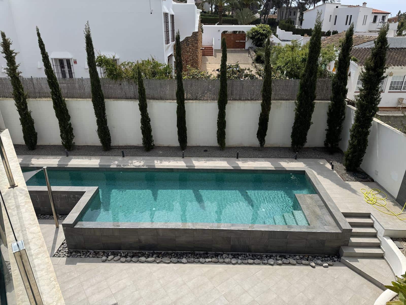 Villa/Maison de 4 chambres à louer à Moraira avec piscine garage - 3 900 € (Ref: 9000998)