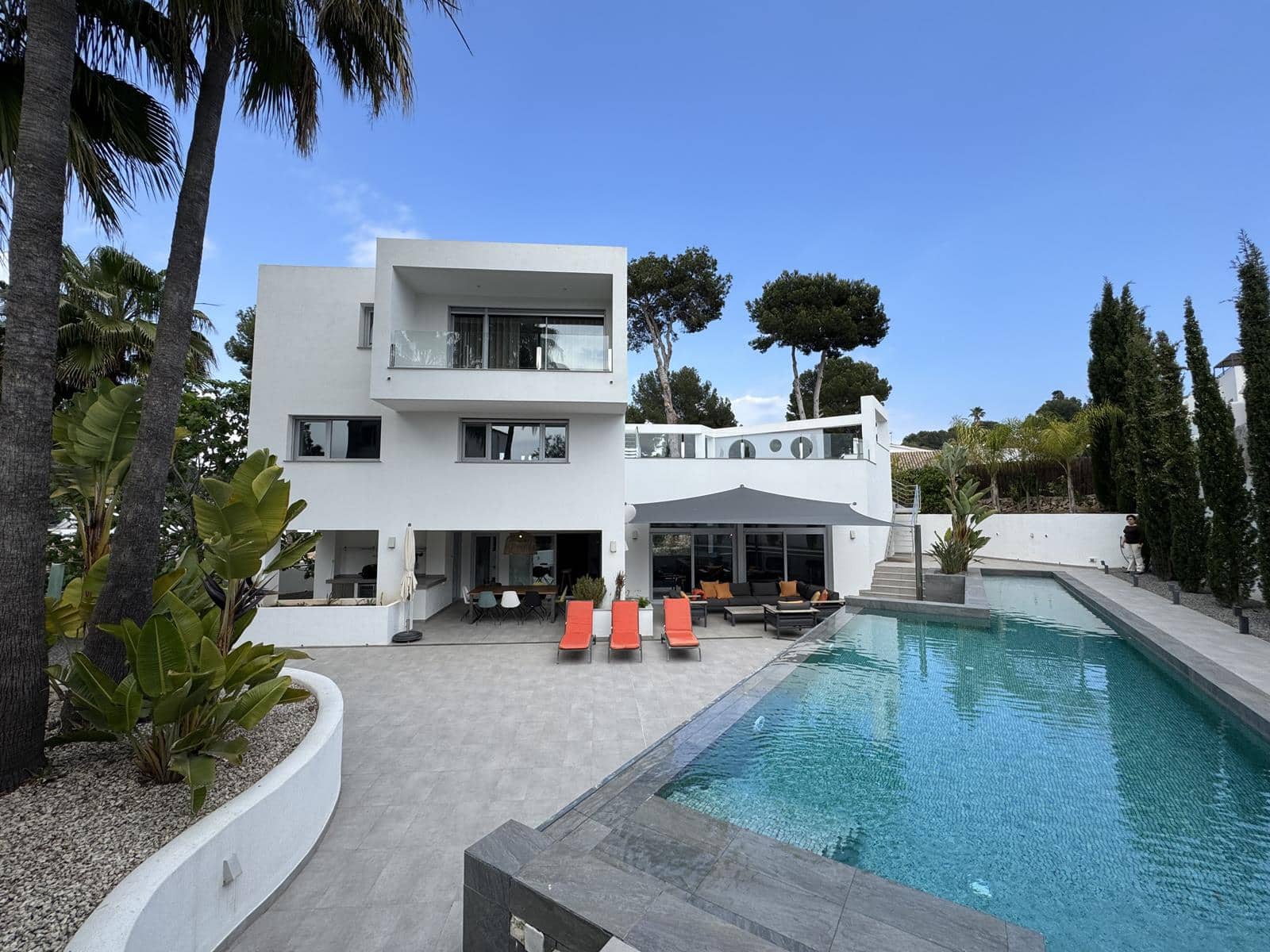 Villa/Maison de 4 chambres à louer à Moraira avec piscine garage - 3 900 € (Ref: 9000998)