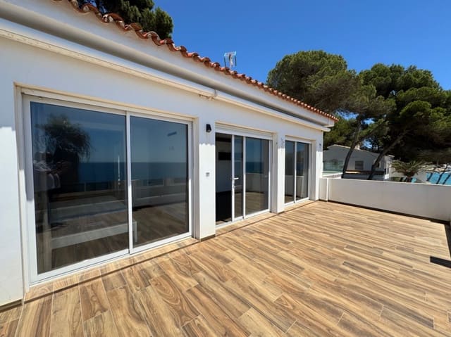 2 soverom Leilighet til salgs i Moraira, Teulada-Moraira - € 749 000 (Ref: 9004619)