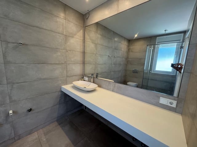 2 soverom Leilighet til salgs i Moraira, Teulada-Moraira - € 749 000 (Ref: 9004619)