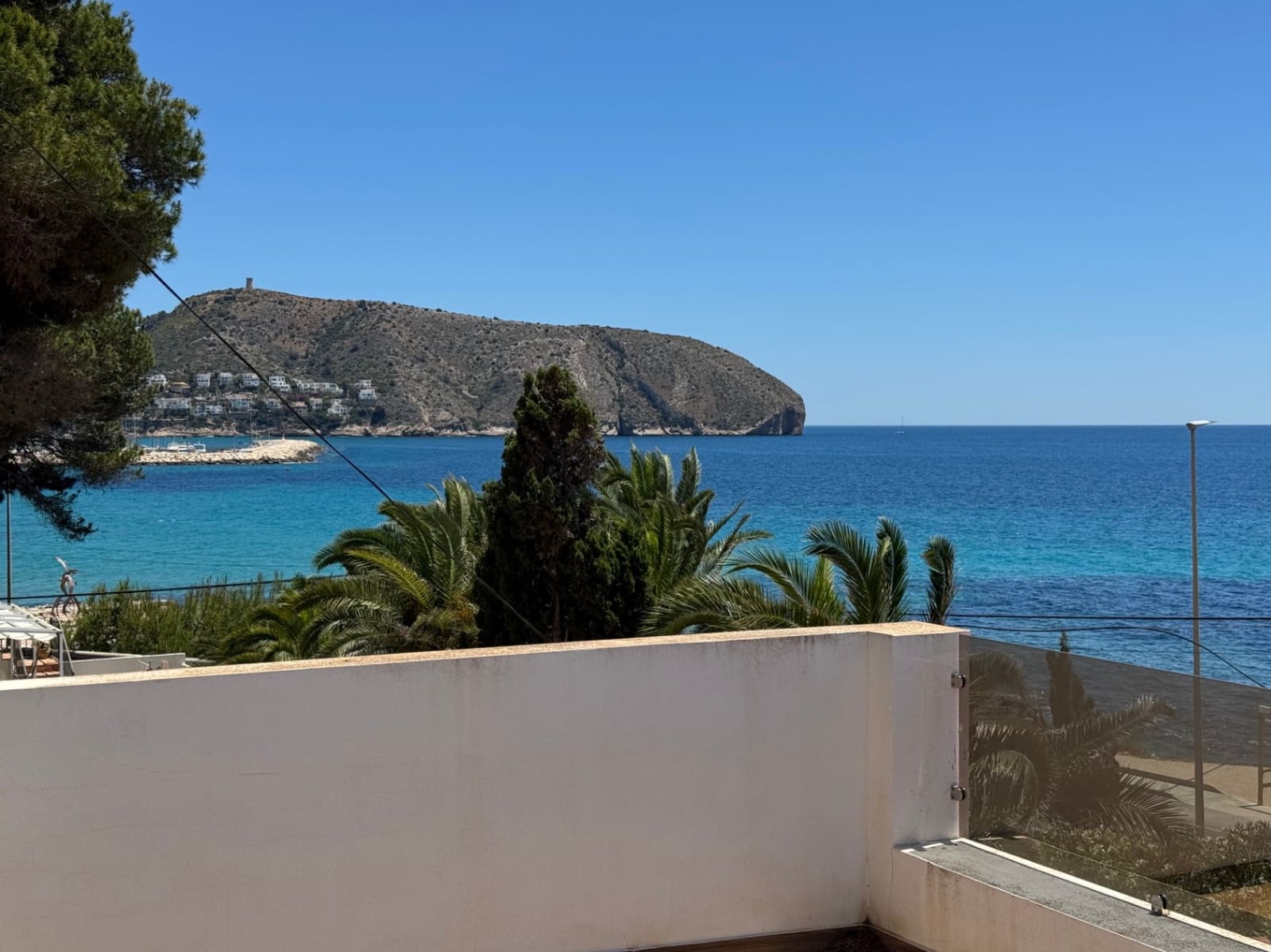 2 soveværelse Lejlighed til salg i Moraira - € 749.000 (Ref: 9004619)