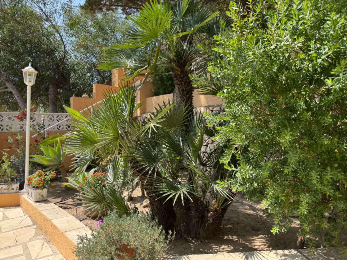 3 makuuhuone Huvila myytävänä paikassa Benissa mukana 
autotalli - 475 000 € (Ref: 9062093)