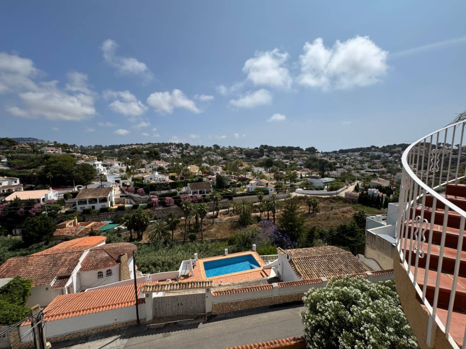 3 makuuhuone Huvila myytävänä paikassa Benissa mukana 
autotalli - 475 000 € (Ref: 9062093)