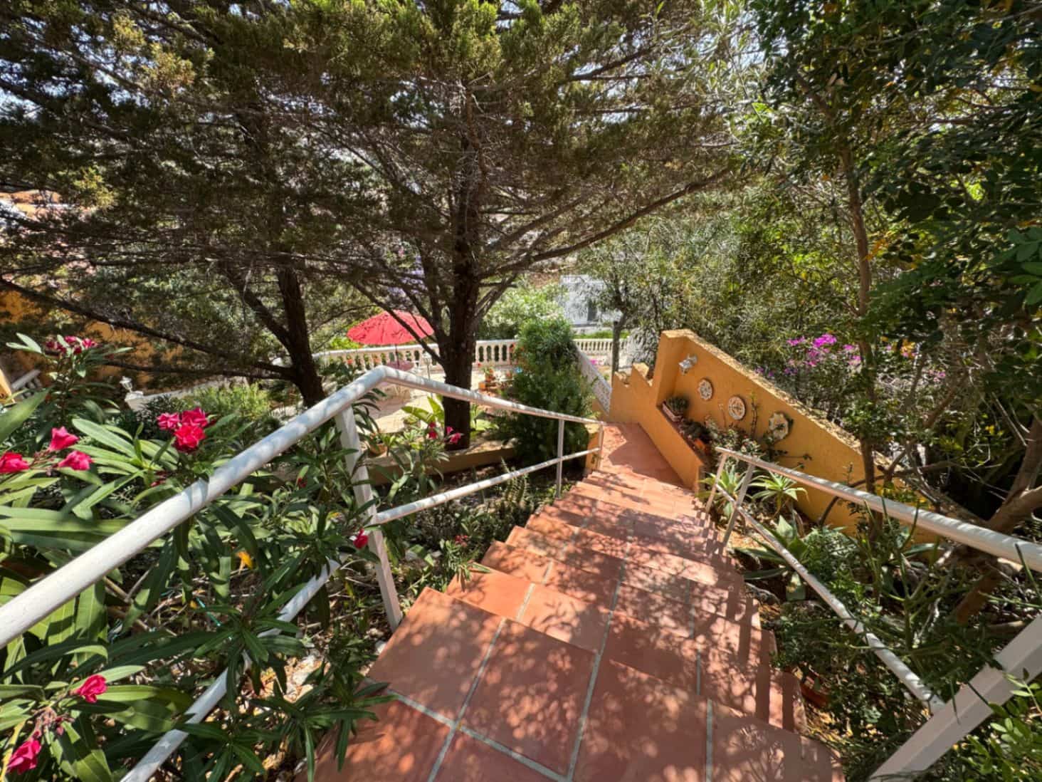 3 makuuhuone Huvila myytävänä paikassa Benissa mukana 
autotalli - 475 000 € (Ref: 9062093)