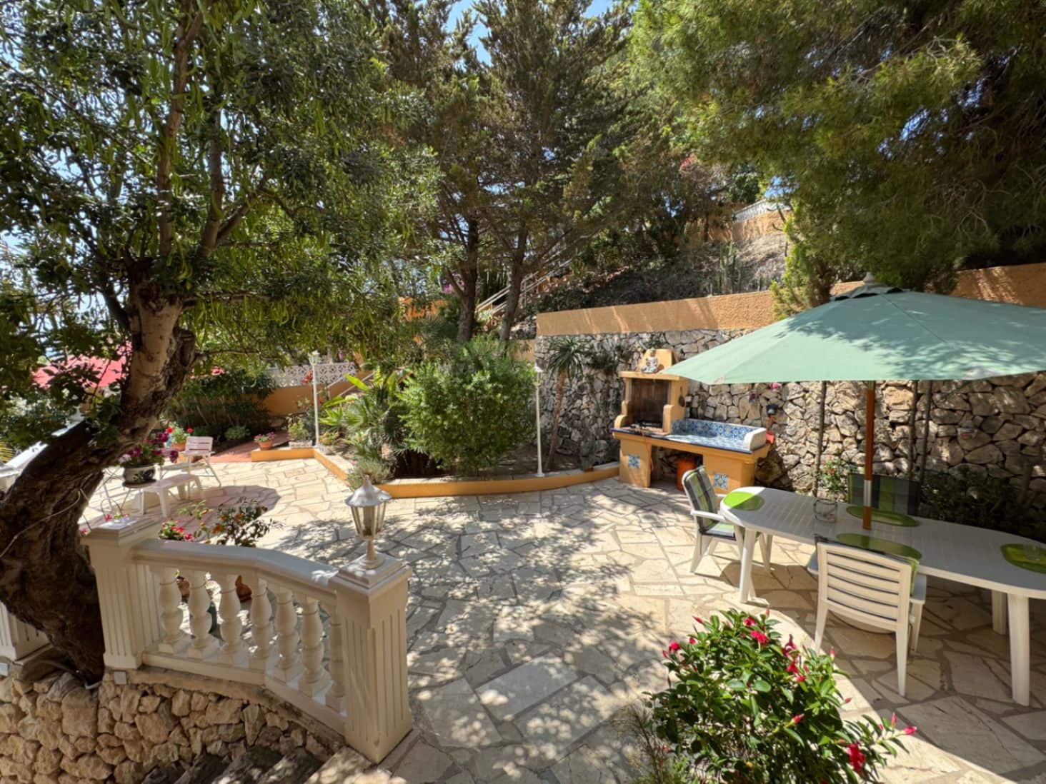 3 makuuhuone Huvila myytävänä paikassa Benissa mukana 
autotalli - 475 000 € (Ref: 9062093)