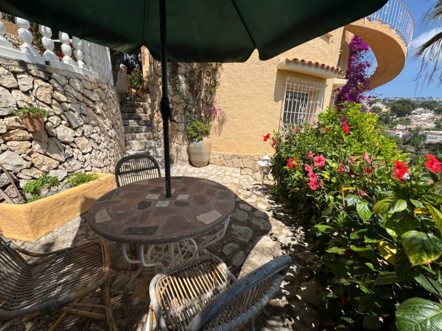 3 makuuhuone Huvila myytävänä paikassa Benissa mukana 
autotalli - 475 000 € (Ref: 9062093)