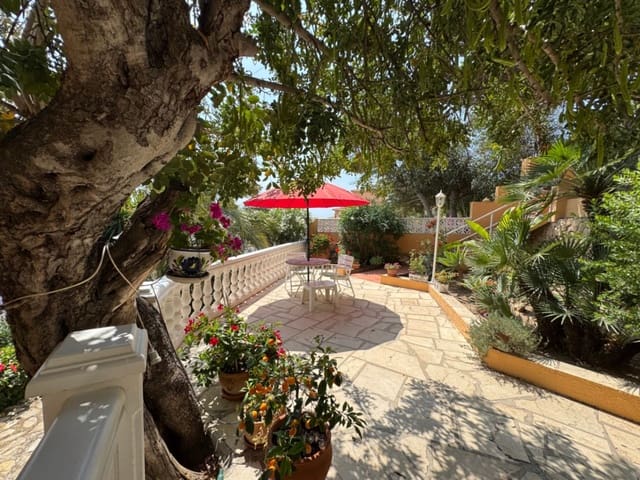 3 makuuhuone Huvila myytävänä paikassa Benissa mukana 
autotalli - 475 000 € (Ref: 9062093)