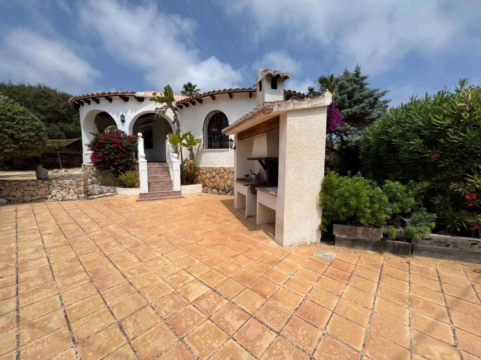 2 makuuhuone Huvila myytävänä paikassa Benissa mukana uima-altaan 
autotalli - 448 900 € (Ref: 9108377)