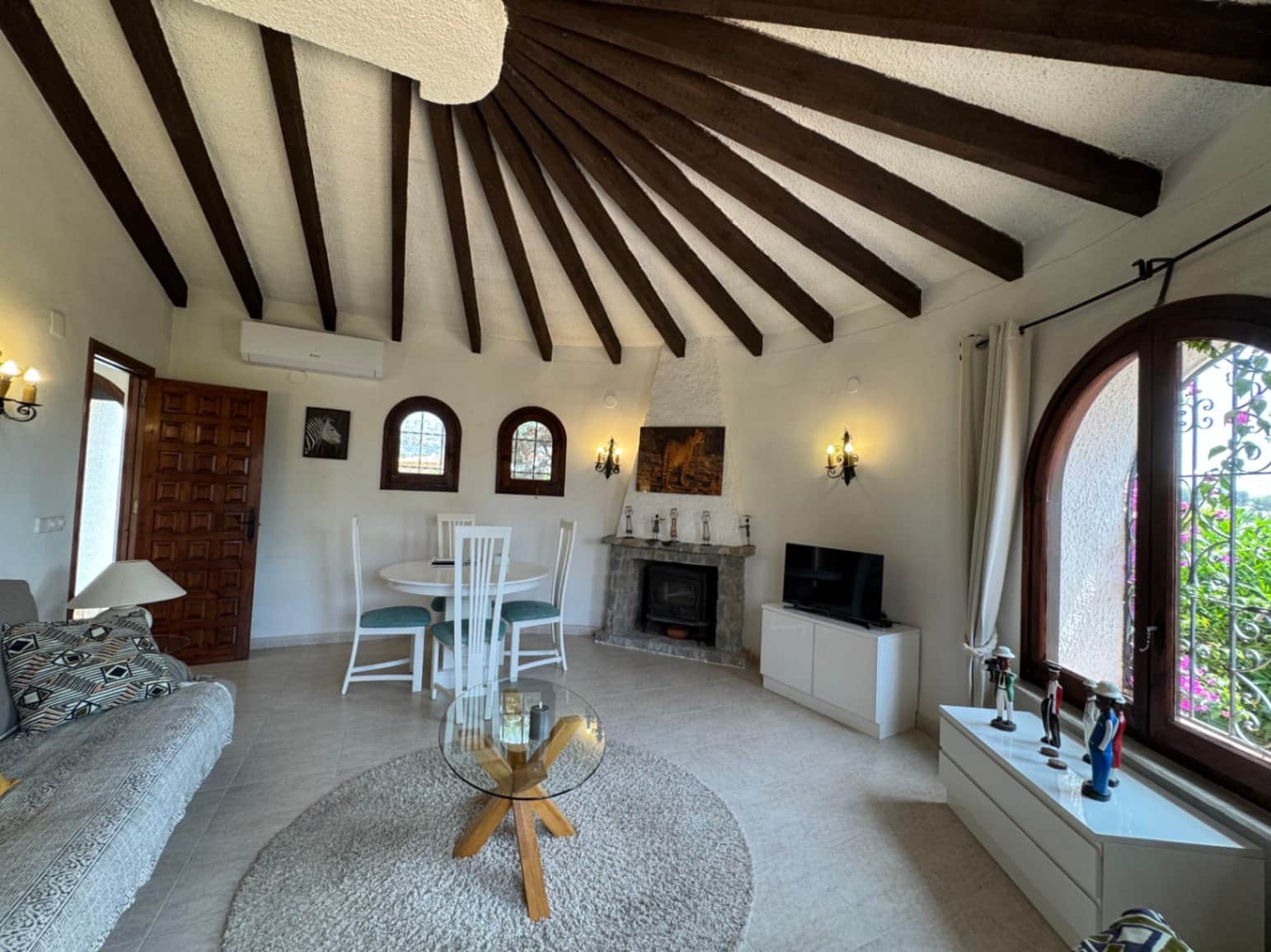 2 makuuhuone Huvila myytävänä paikassa Benissa mukana uima-altaan 
autotalli - 448 900 € (Ref: 9108377)