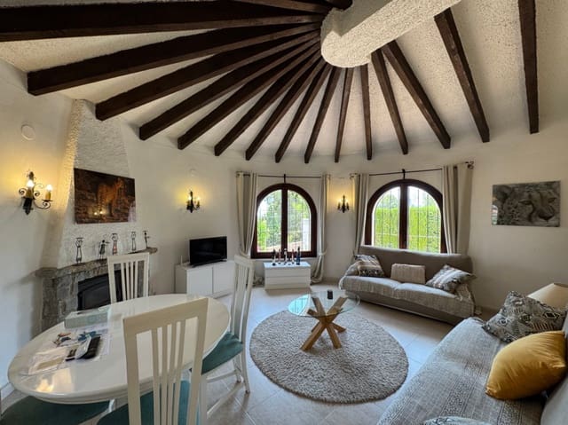 2 soverom Villa til salgs i Benissa med svømmebasseng garasje - € 425 000 (Ref: 9108377)