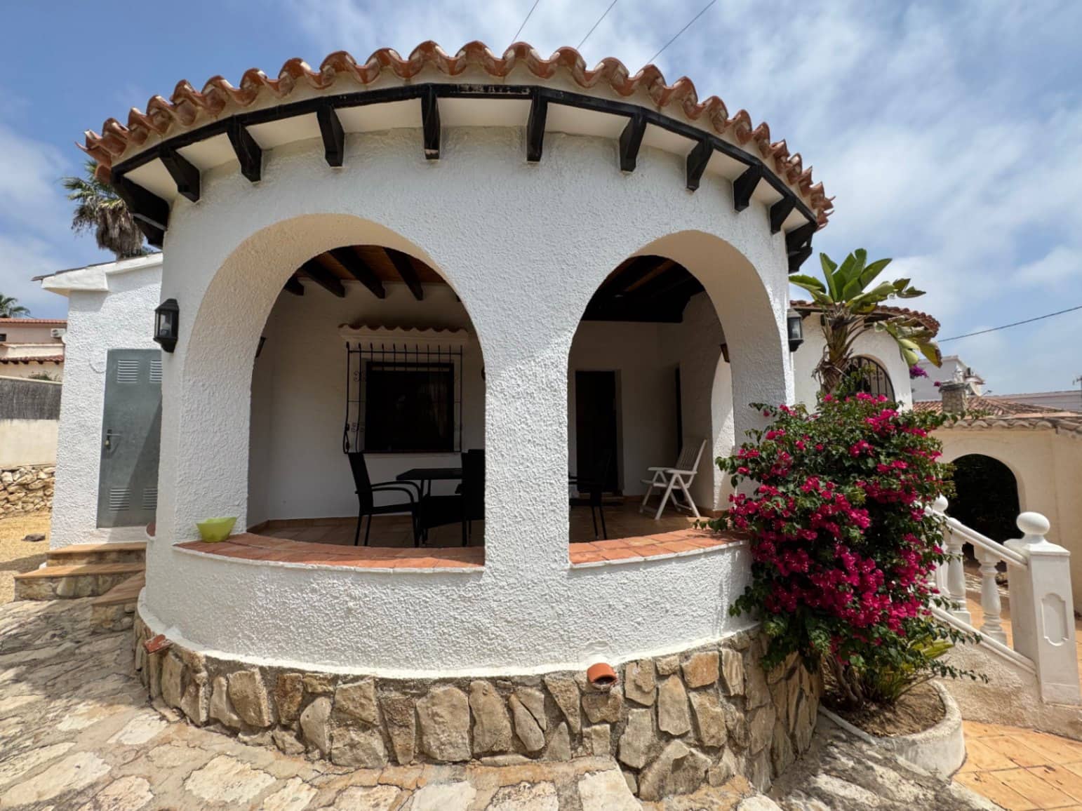 2 makuuhuone Huvila myytävänä paikassa Benissa mukana uima-altaan 
autotalli - 448 900 € (Ref: 9108377)