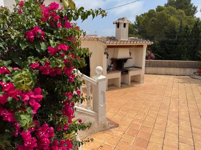 2 bedroom Villa for sale in Benissa with pool garage - € 448,900 (Ref: 9108377)