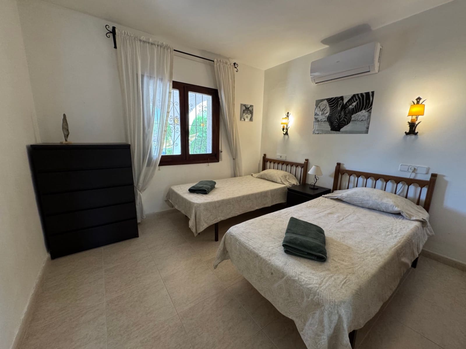 2 makuuhuone Huvila myytävänä paikassa Benissa mukana uima-altaan 
autotalli - 448 900 € (Ref: 9108377)