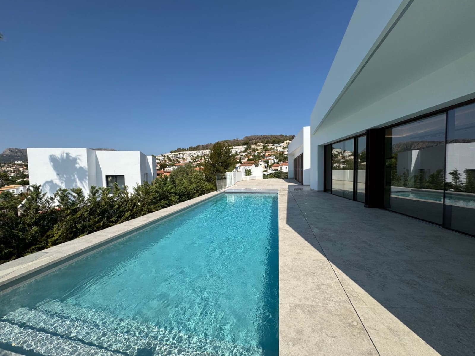 4 sypialnia Willa na sprzedaż w Benissa z basenem garażem - 1 370 000 € (Ref: 9108380)