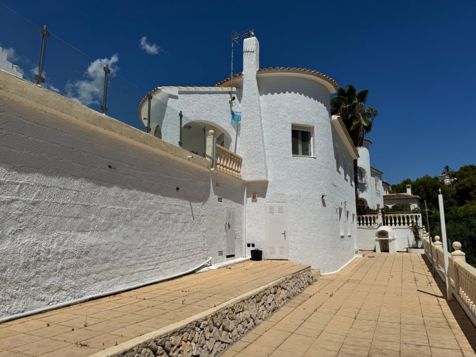 4 bedroom Villa for sale in Benissa with pool garage - € 615,000 (Ref: 9148782)