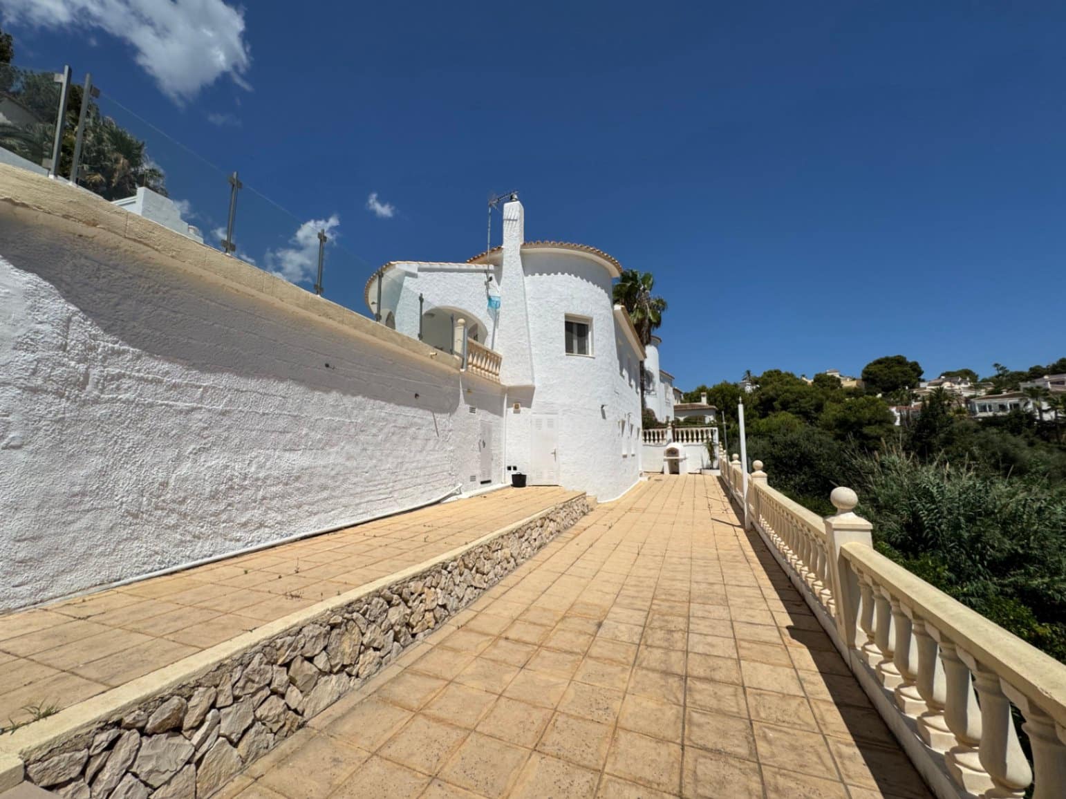 4 bedroom Villa for sale in Benissa with pool garage - € 615,000 (Ref: 9148782)