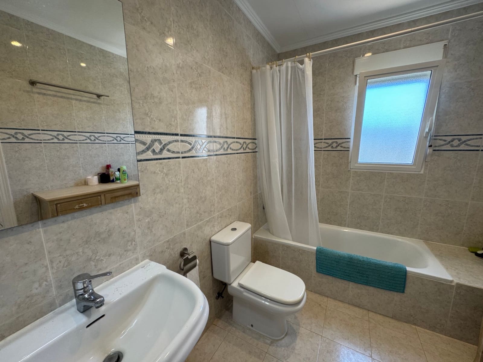 4 bedroom Villa for sale in Benissa with pool garage - € 615,000 (Ref: 9148782)