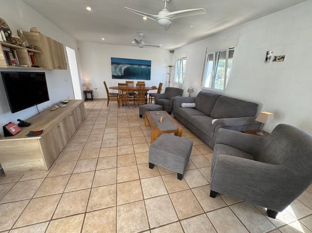 4 bedroom Villa for sale in Benissa with pool garage - € 615,000 (Ref: 9148782)