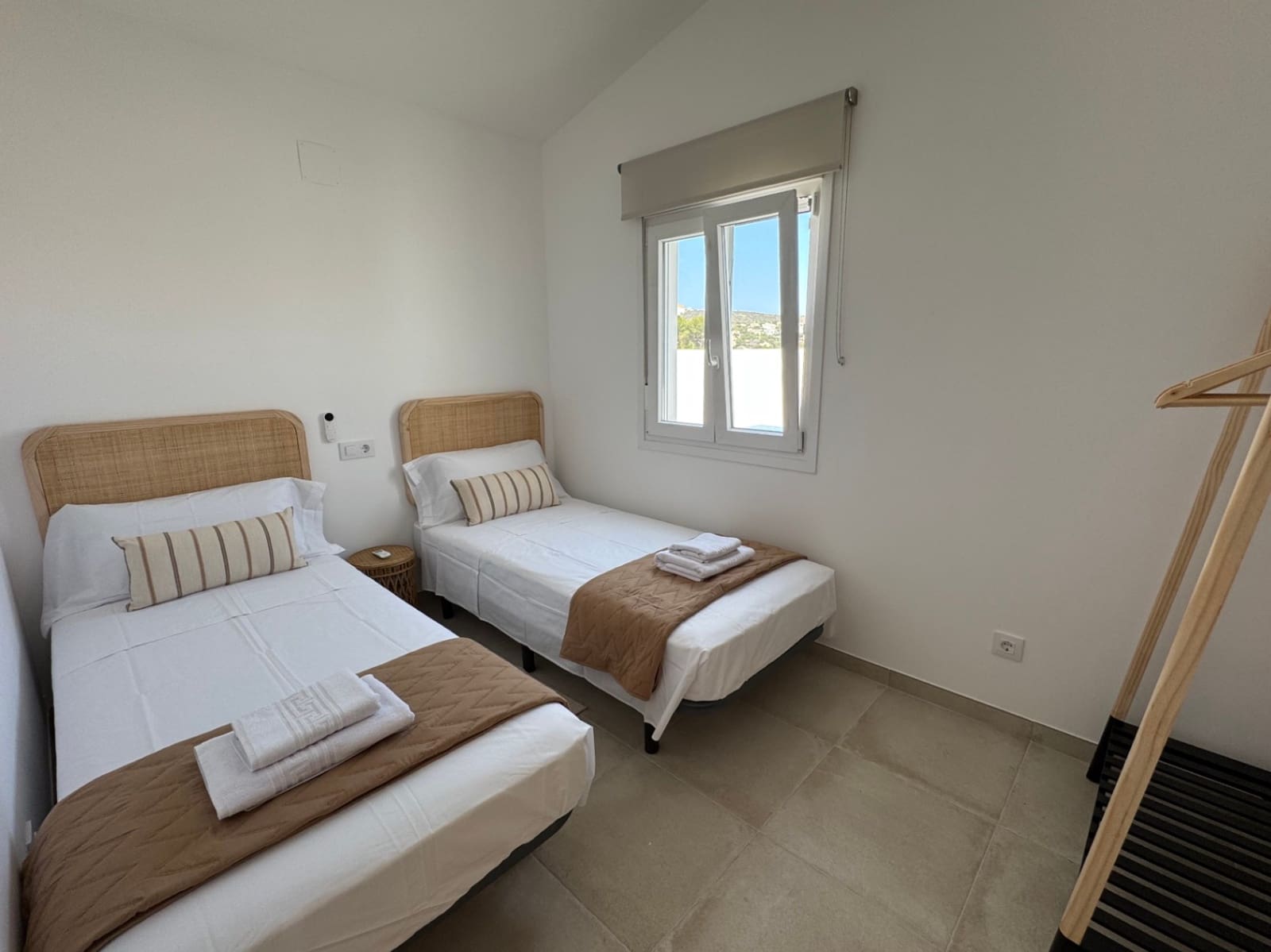 2 makuuhuone Huvila vuokrattavana paikassa Moraira mukana uima-altaan 
autotalli - 1 600 € (Ref: 9154697)