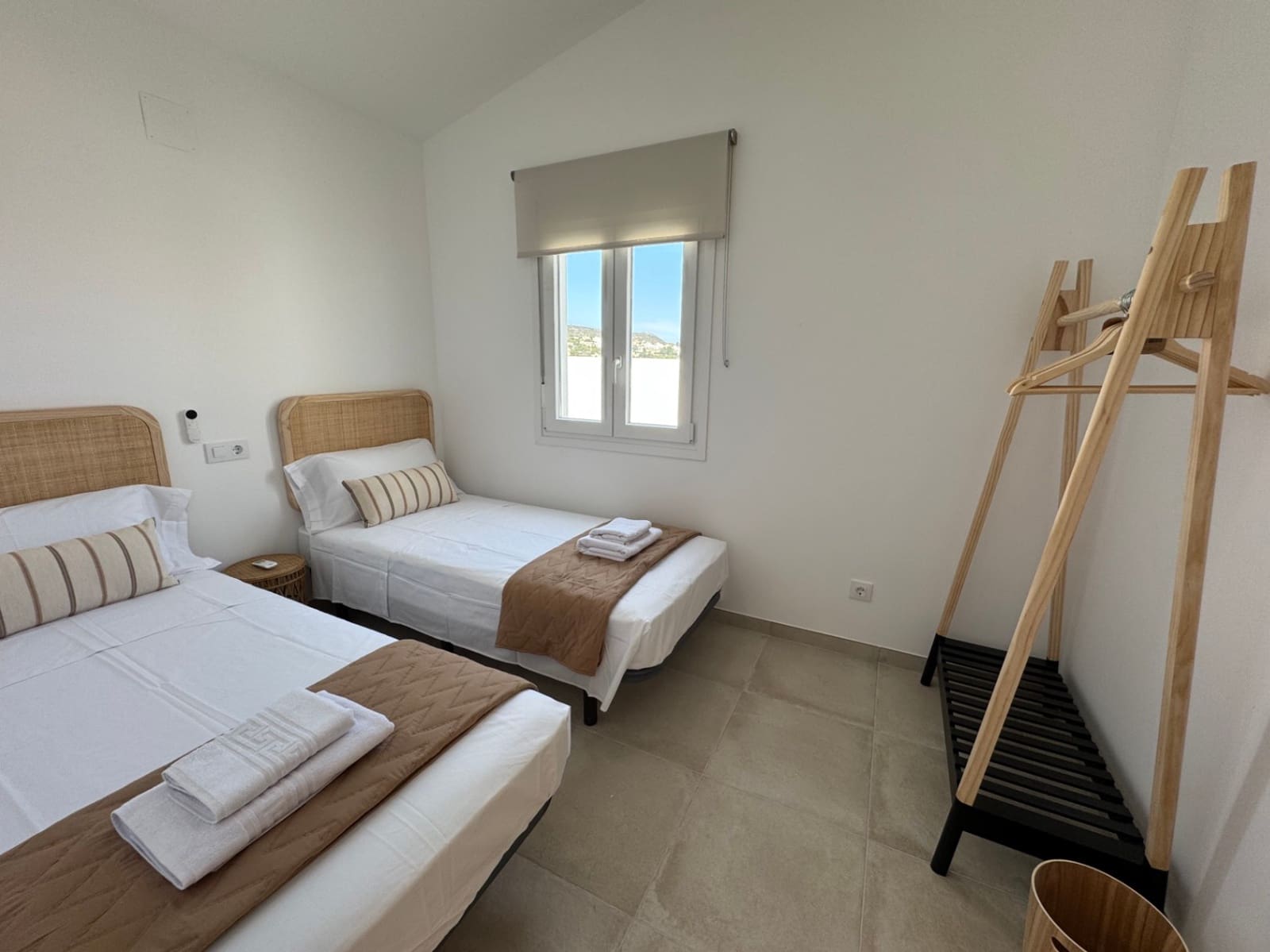 2 makuuhuone Huvila vuokrattavana paikassa Moraira mukana uima-altaan 
autotalli - 1 600 € (Ref: 9154697)