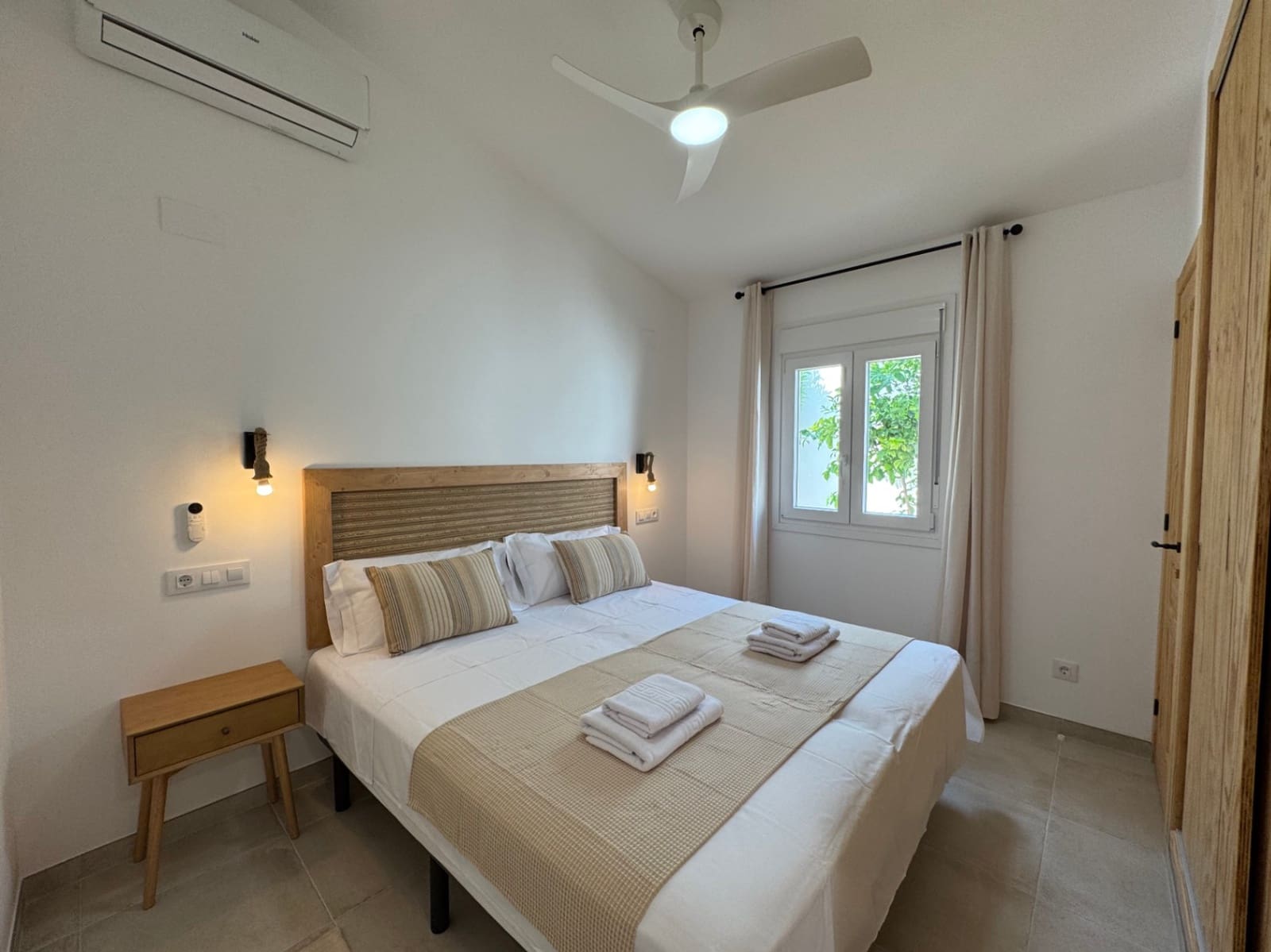 2 makuuhuone Huvila vuokrattavana paikassa Moraira mukana uima-altaan 
autotalli - 1 600 € (Ref: 9154697)