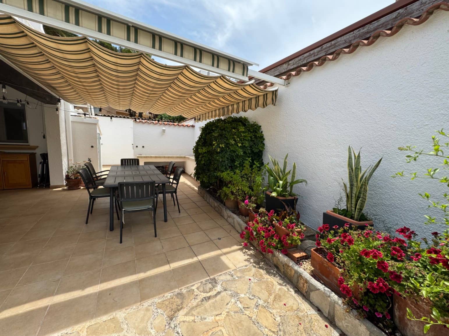 3 sovrum Villa till salu i Moraira med pool garage - 750 000 € (Ref: 9185003)