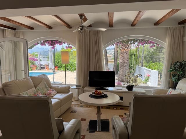 3 slaapkamer Villa te koop in Moraira, Teulada-Moraira met zwembad garage - € 695.000 (Ref: 9185003)