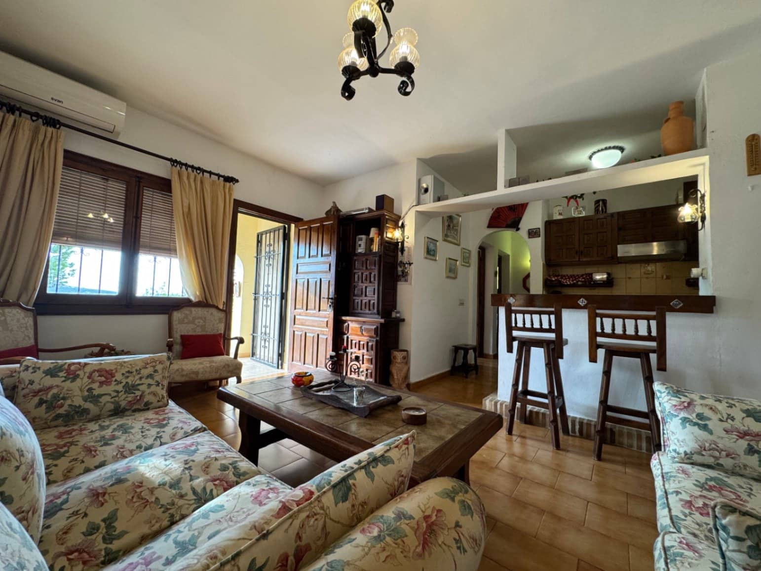 2 soveværelse Lejlighed til salg i Teulada med swimmingpool - € 220.000 (Ref: 9195188)