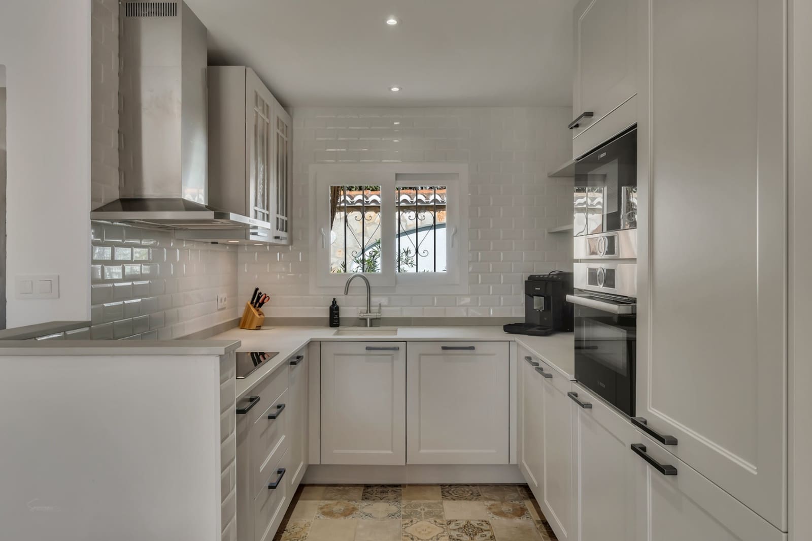 3 sypialnia Willa na sprzedaż w Benissa z basenem garażem - 795 000 € (Ref: 9206162)