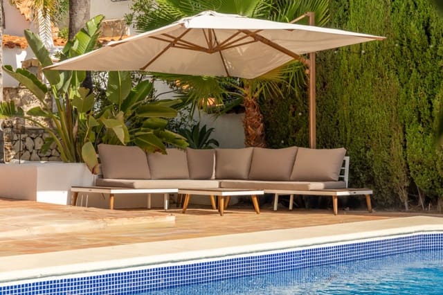 3 soveværelse Villa til salg i Benissa med swimmingpool garage - € 795.000 (Ref: 9206162)