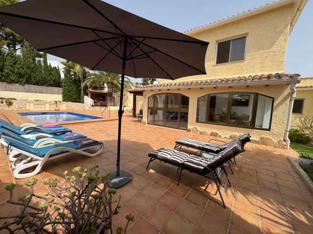3 sovrum Villa till salu i Moraira, Teulada-Moraira med pool garage - 725 000 € (Ref: 9232093)