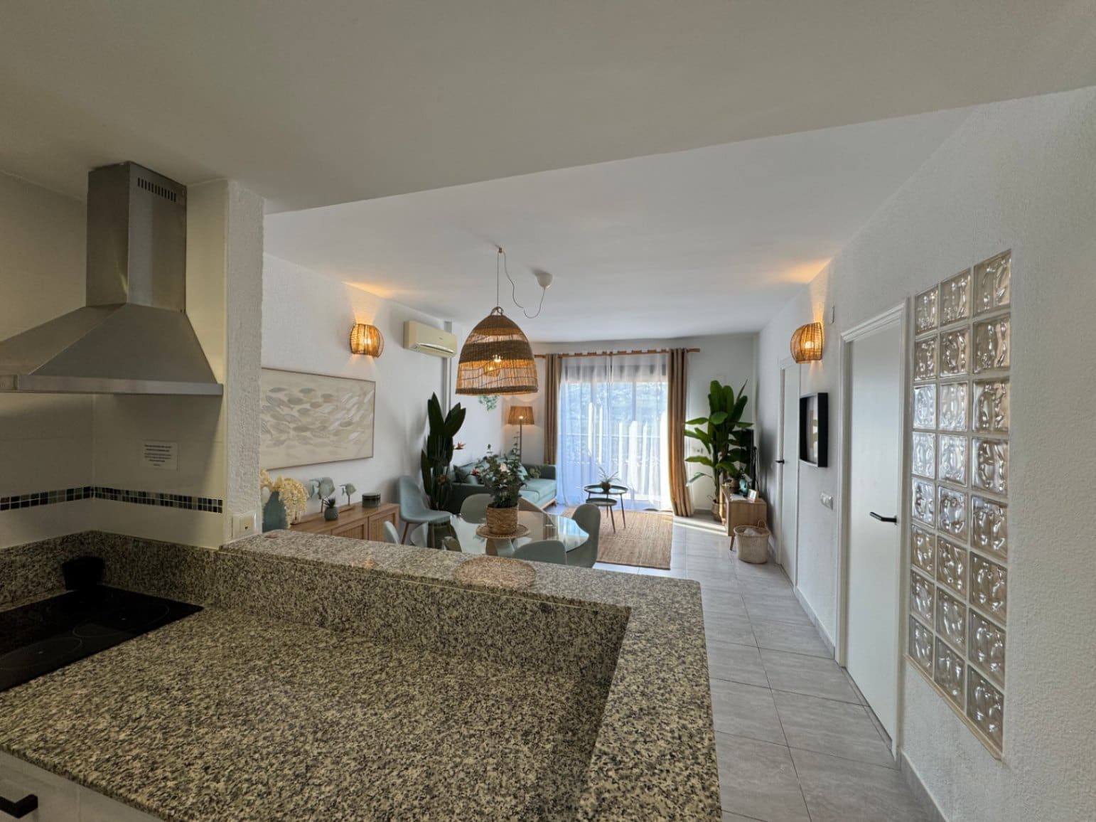 2 soveværelse Lejlighed til salg i Moraira med swimmingpool - € 330.000 (Ref: 9284859)