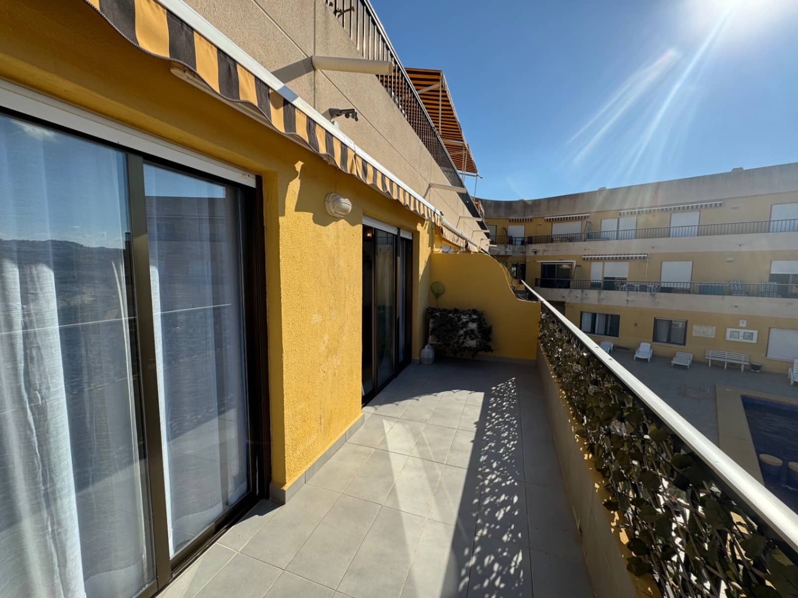 2 soveværelse Lejlighed til salg i Moraira med swimmingpool - € 330.000 (Ref: 9284859)