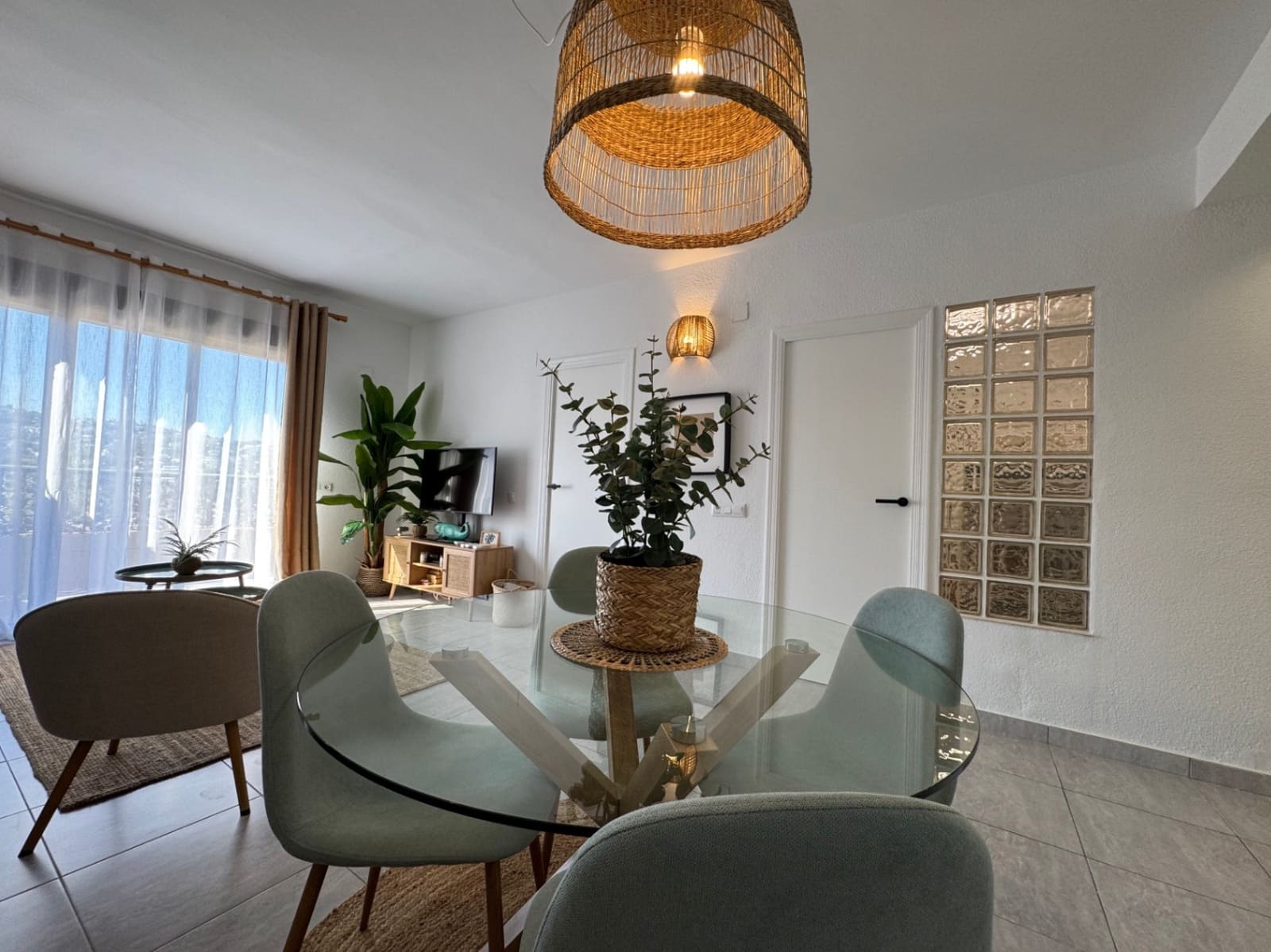 2 soveværelse Lejlighed til salg i Moraira med swimmingpool - € 330.000 (Ref: 9284859)