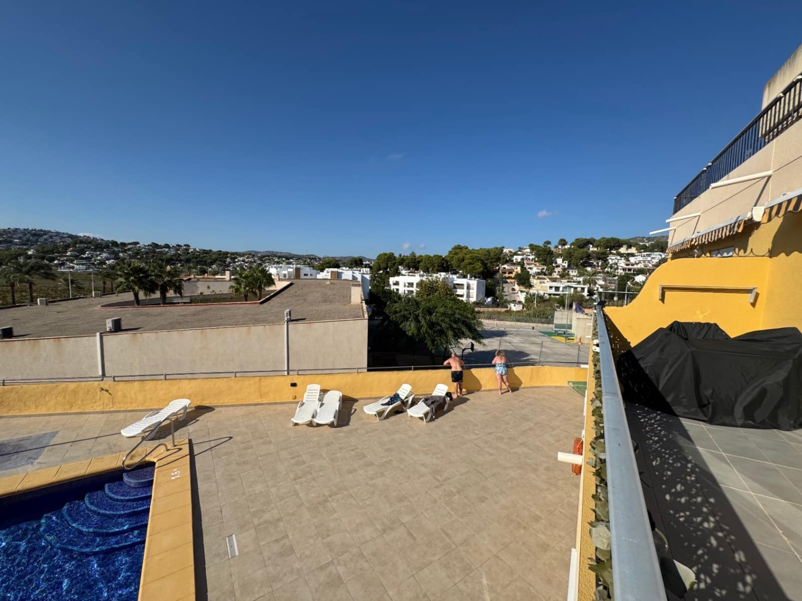 2 soveværelse Lejlighed til salg i Moraira med swimmingpool - € 330.000 (Ref: 9284859)