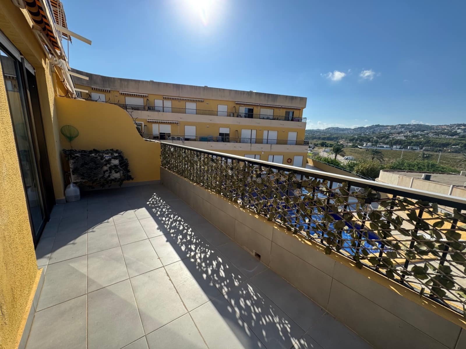 2 soveværelse Lejlighed til salg i Moraira med swimmingpool - € 330.000 (Ref: 9284859)