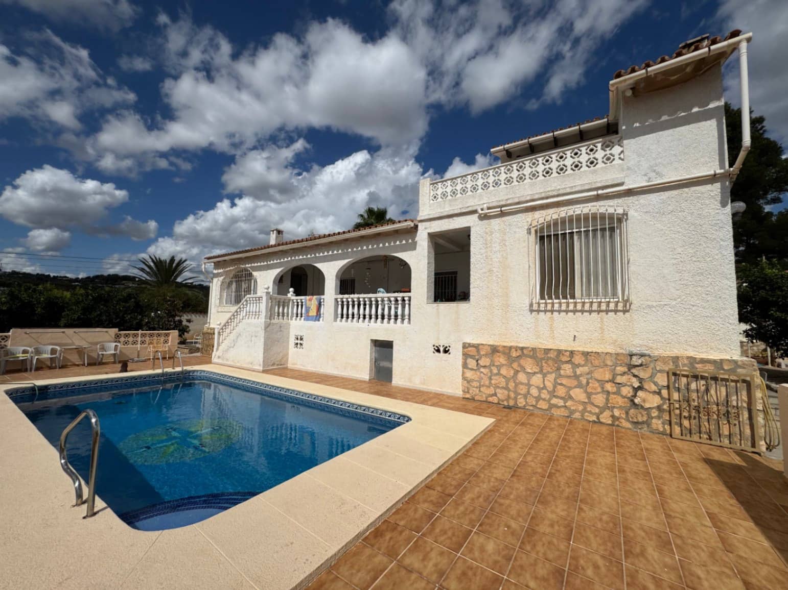 5 bedroom Villa for sale in Benissa with pool garage - € 550,000 (Ref: 9284860)