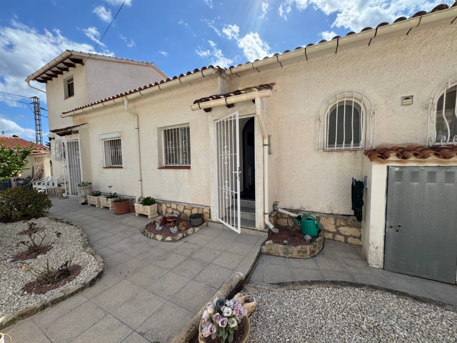 5 bedroom Villa for sale in Benissa with pool garage - € 550,000 (Ref: 9284860)