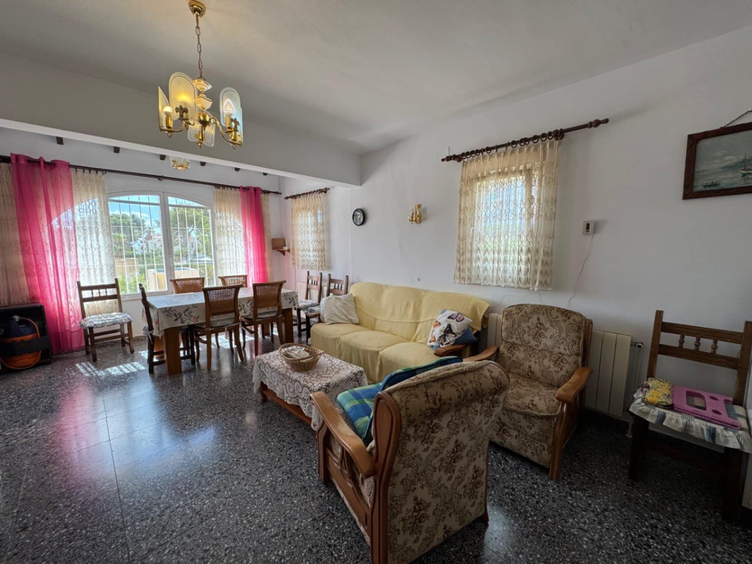 5 bedroom Villa for sale in Benissa with pool garage - € 550,000 (Ref: 9284860)