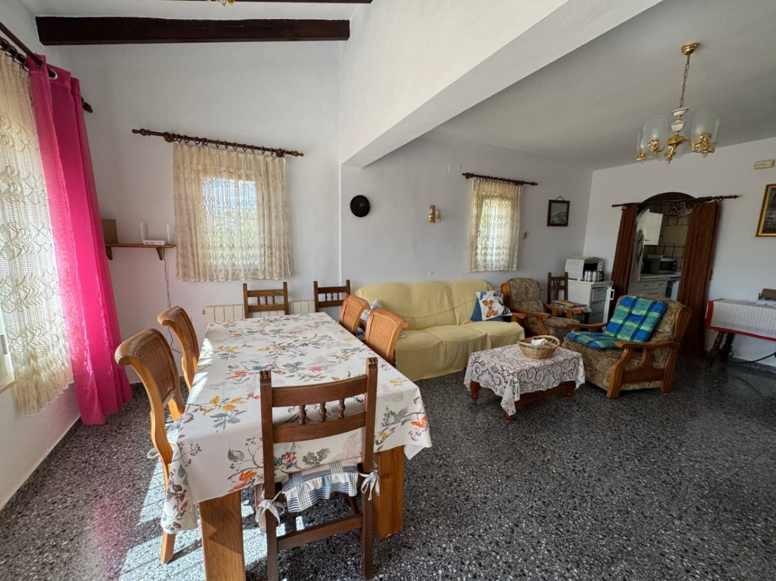 5 bedroom Villa for sale in Benissa with pool garage - € 550,000 (Ref: 9284860)