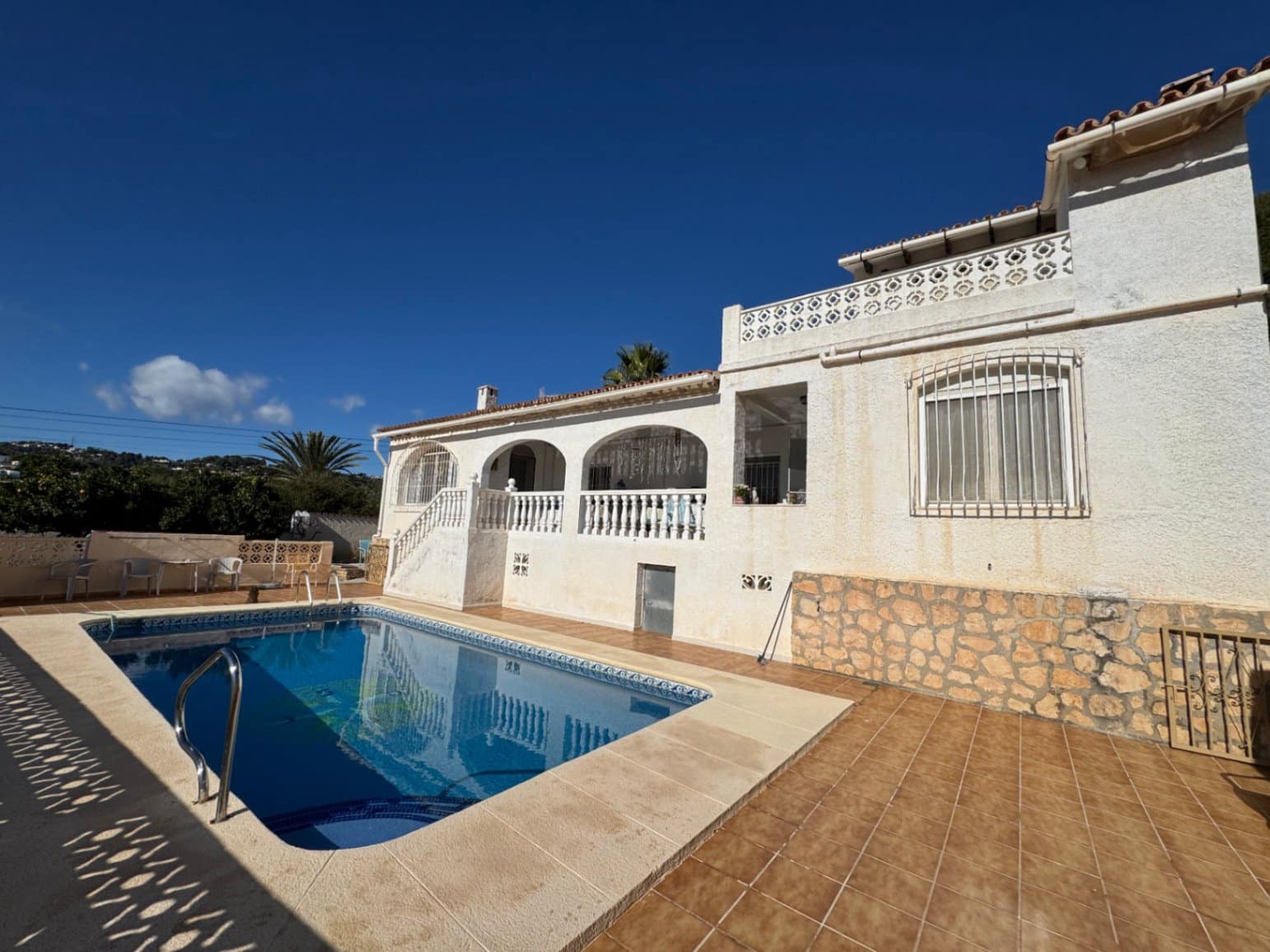 5 soveværelse Villa til salg i Benissa med swimmingpool garage - € 550.000 (Ref: 9284860)