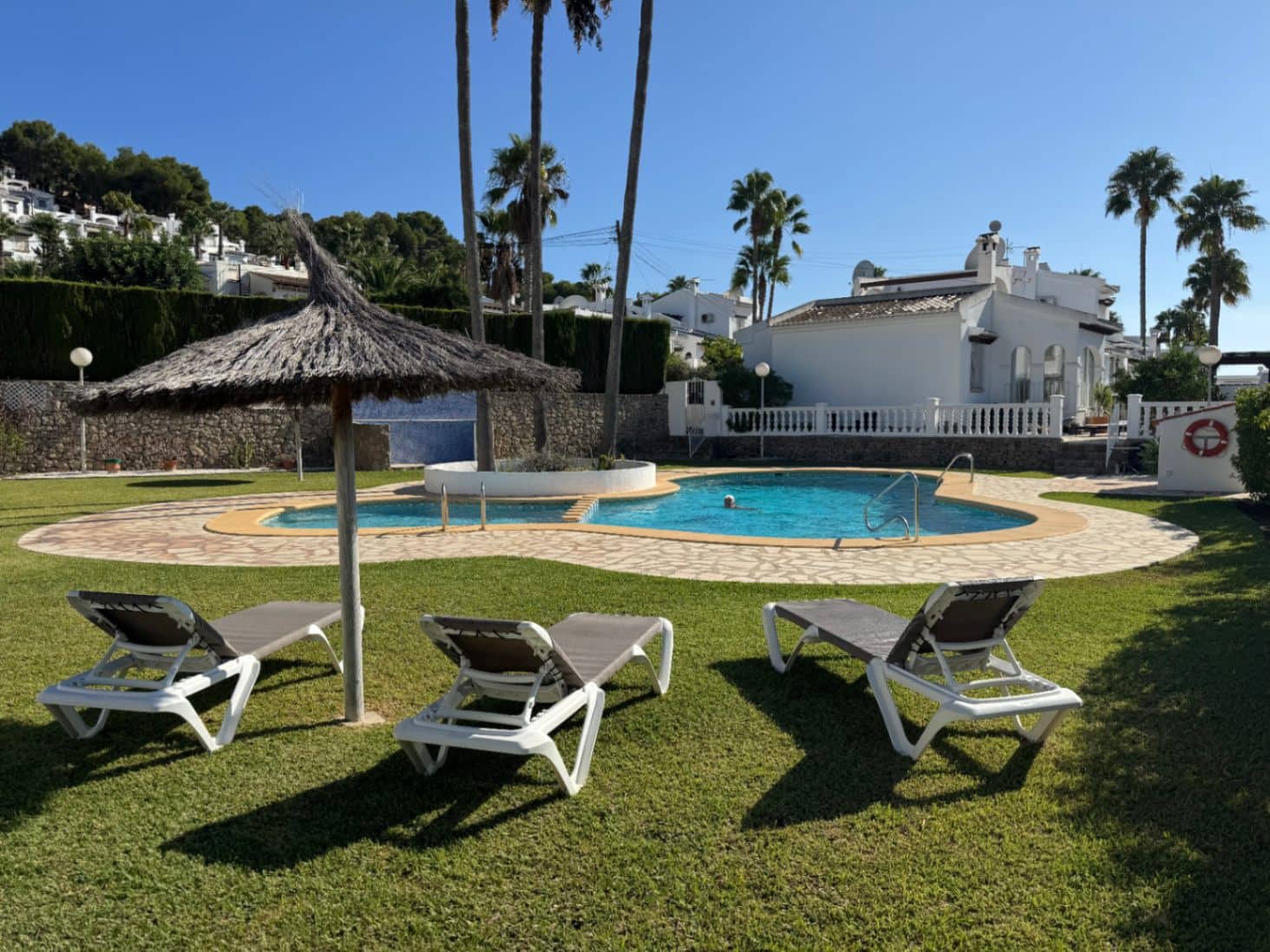2 quarto Bungalow para venda em Moraira com piscina garagem - 275 000 € (Ref: 9296610)
