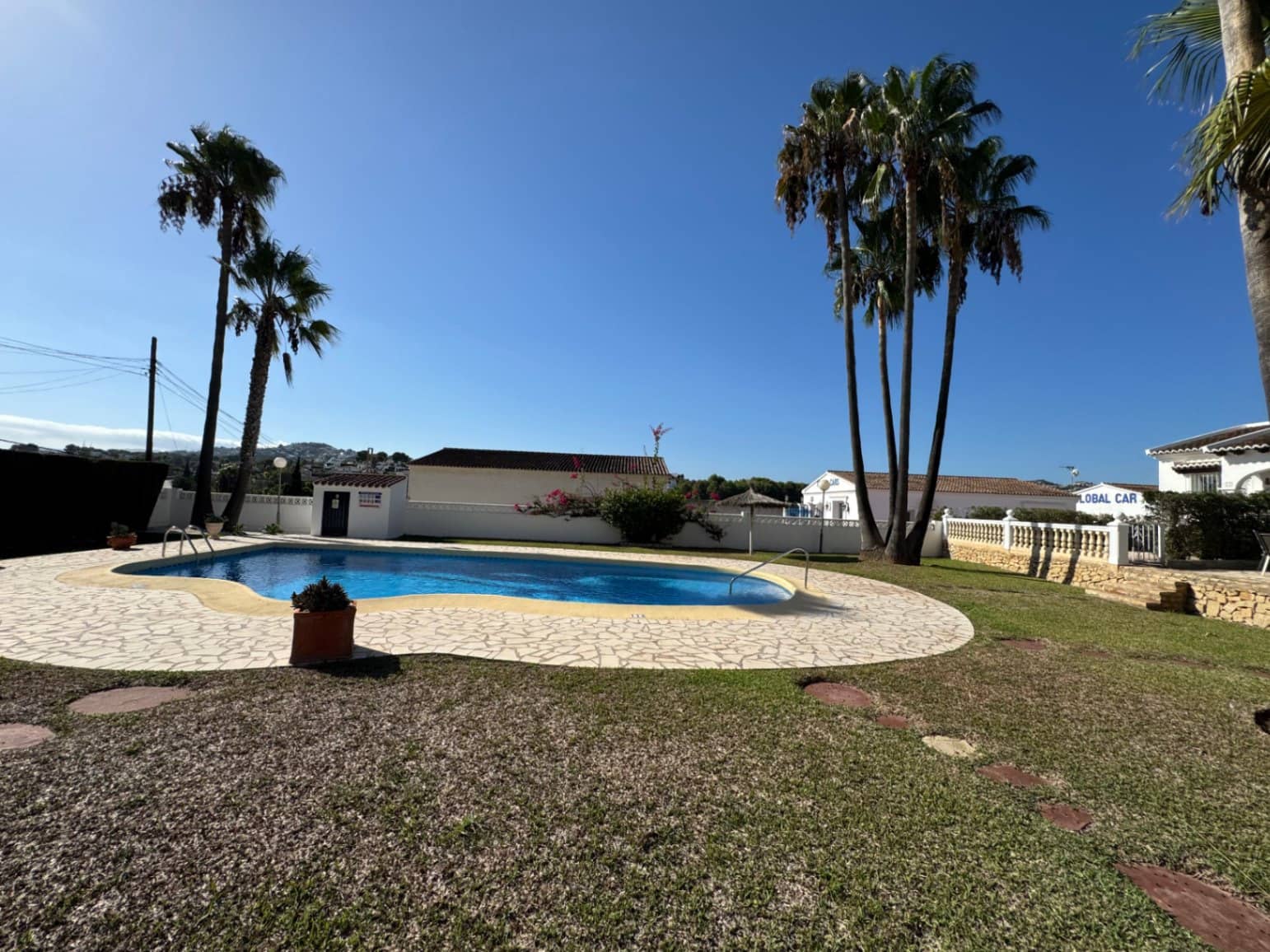 2 quarto Bungalow para venda em Moraira com piscina garagem - 275 000 € (Ref: 9296610)