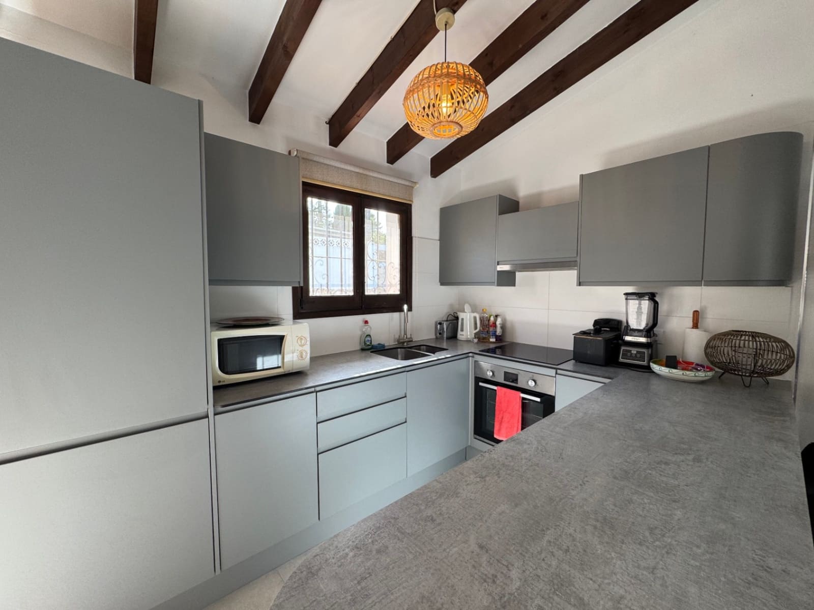 2 bedroom Bungalow for sale in Moraira with pool - € 310,000 (Ref: 9378529)