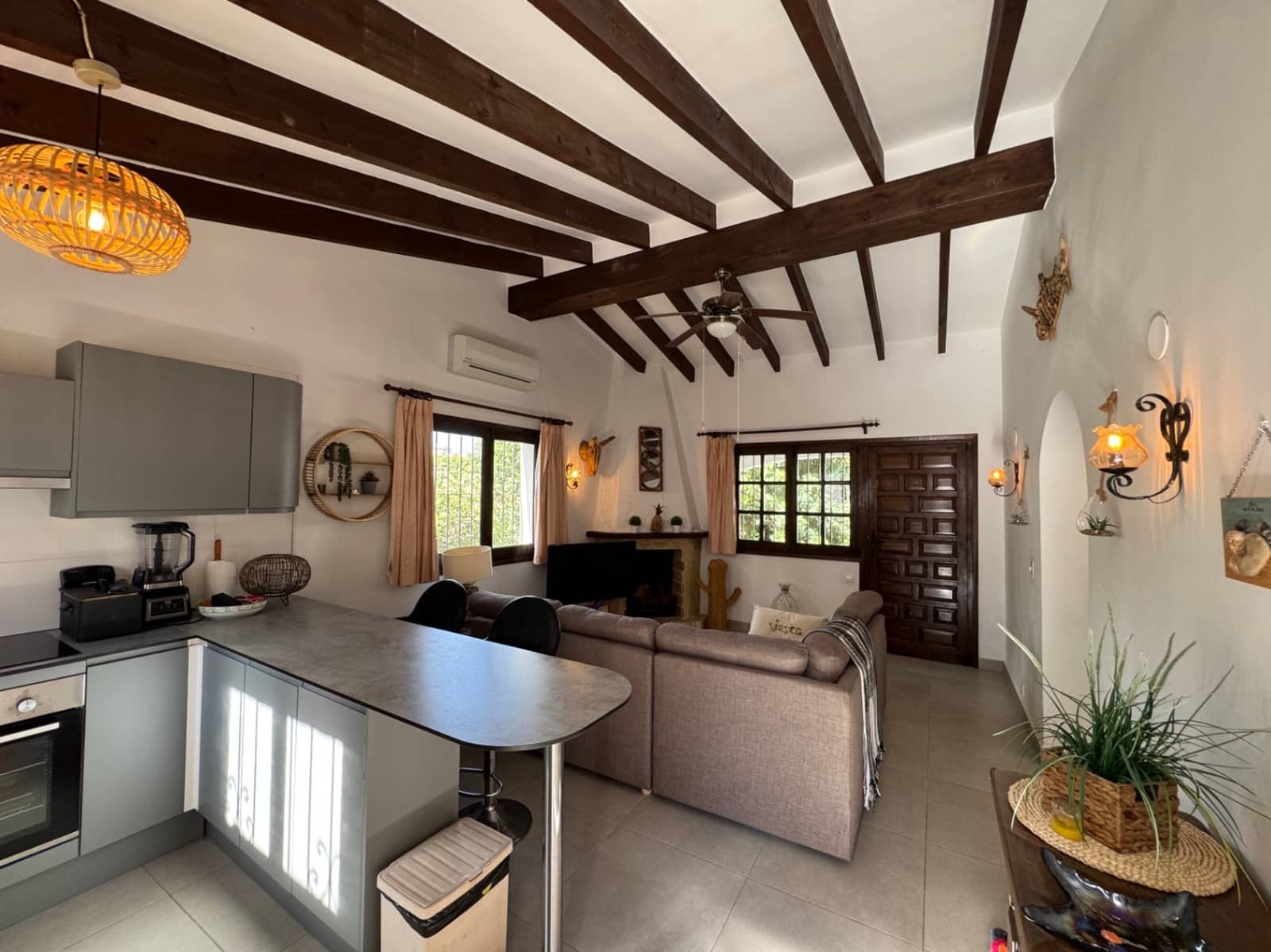 2 bedroom Bungalow for sale in Moraira with pool - € 310,000 (Ref: 9378529)