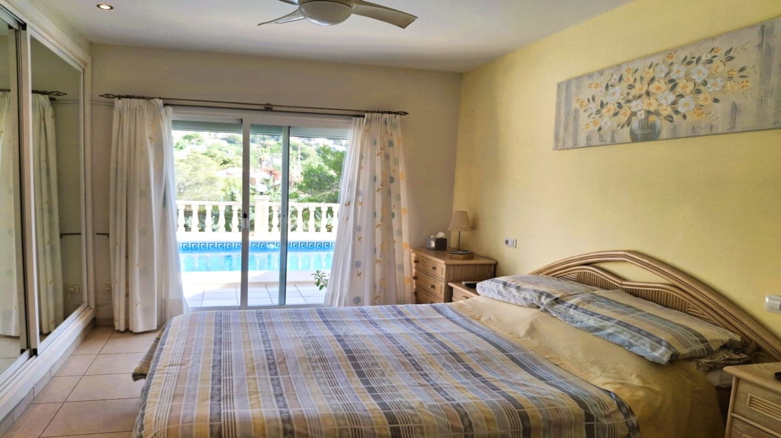 3 bedroom Villa for sale in Montemar with pool garage - € 525,000 (Ref: 9400334)